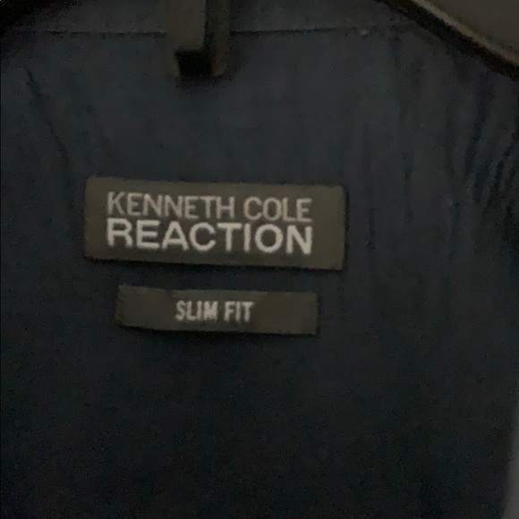 Kenneth Cole Reaction Navy Blue Button Down - Picture 2 of 2